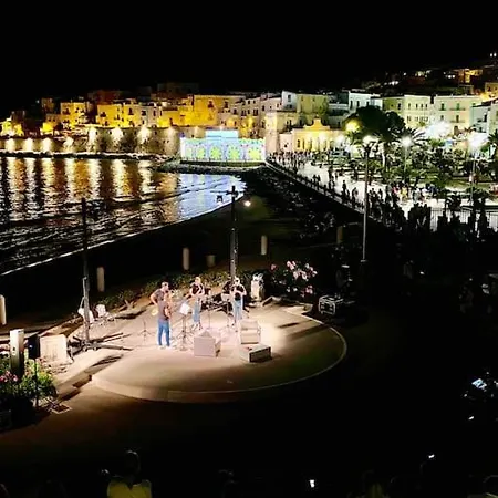Cozy Flat By The Sea In The Old Town Vieste