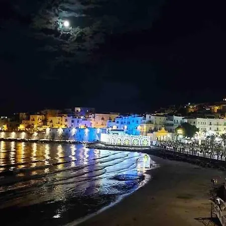 Cozy Flat By The Sea In The Old Town
